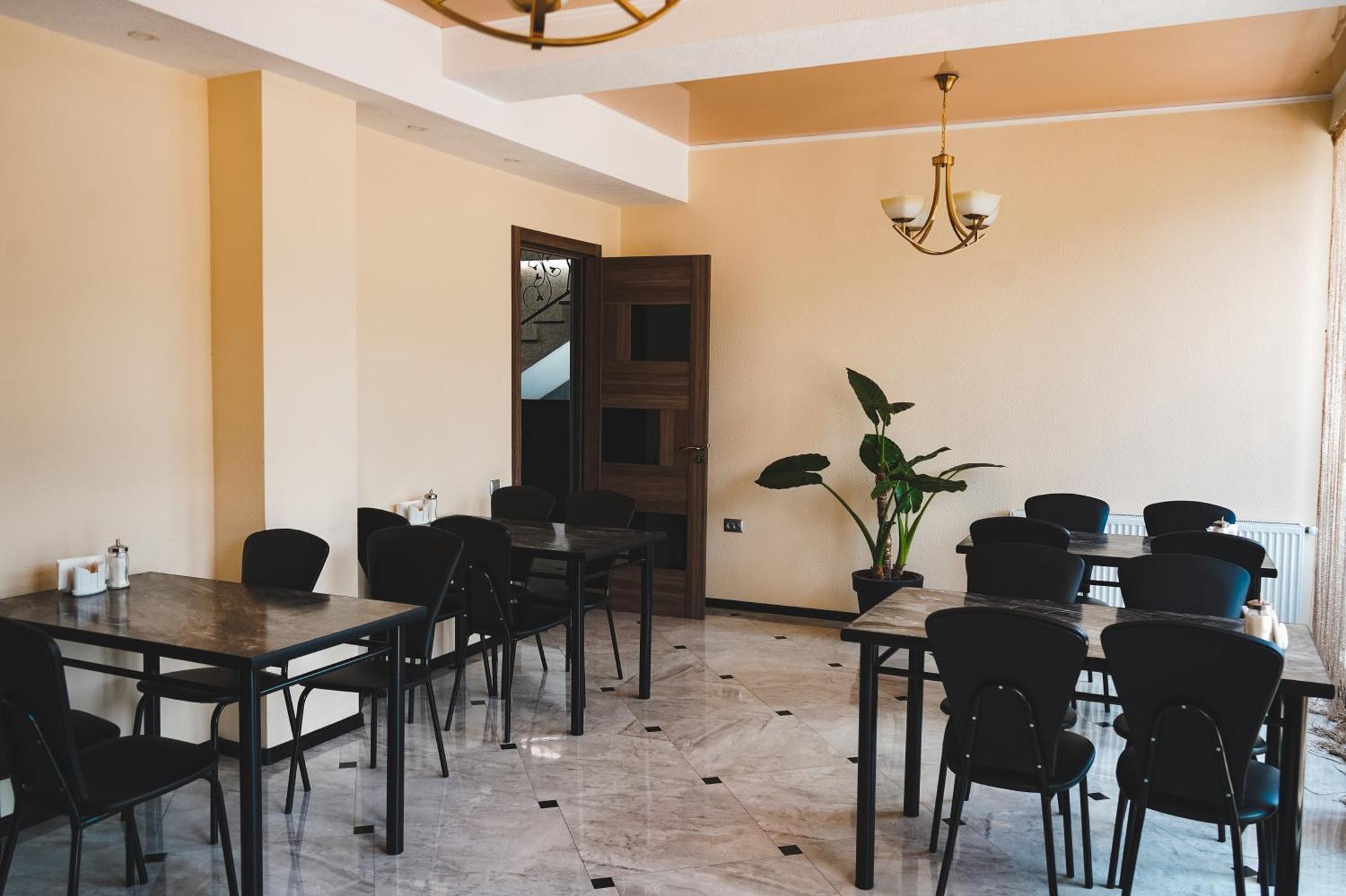 קזבגי Hotel Toliketi מראה חיצוני תמונה