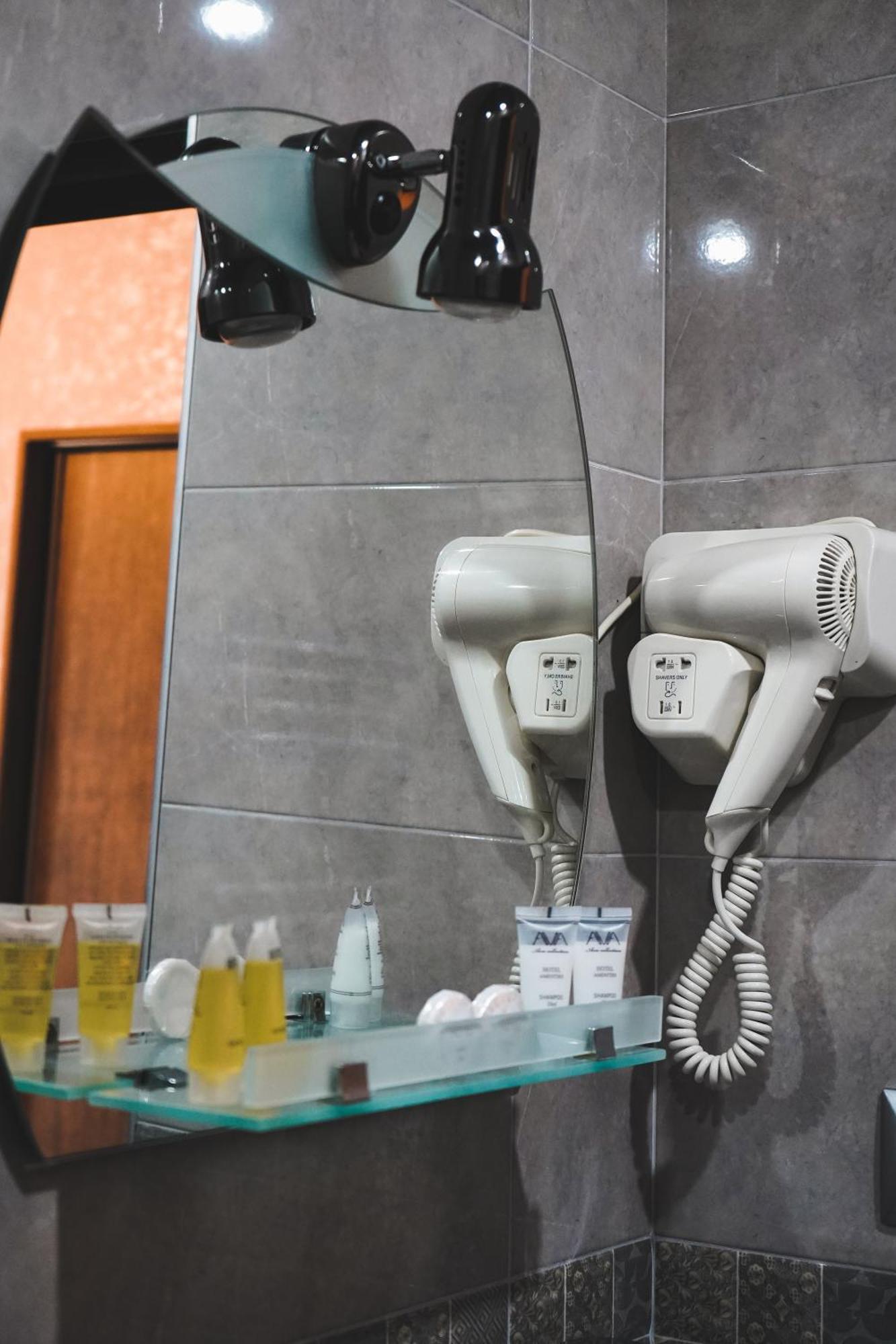 קזבגי Hotel Toliketi מראה חיצוני תמונה