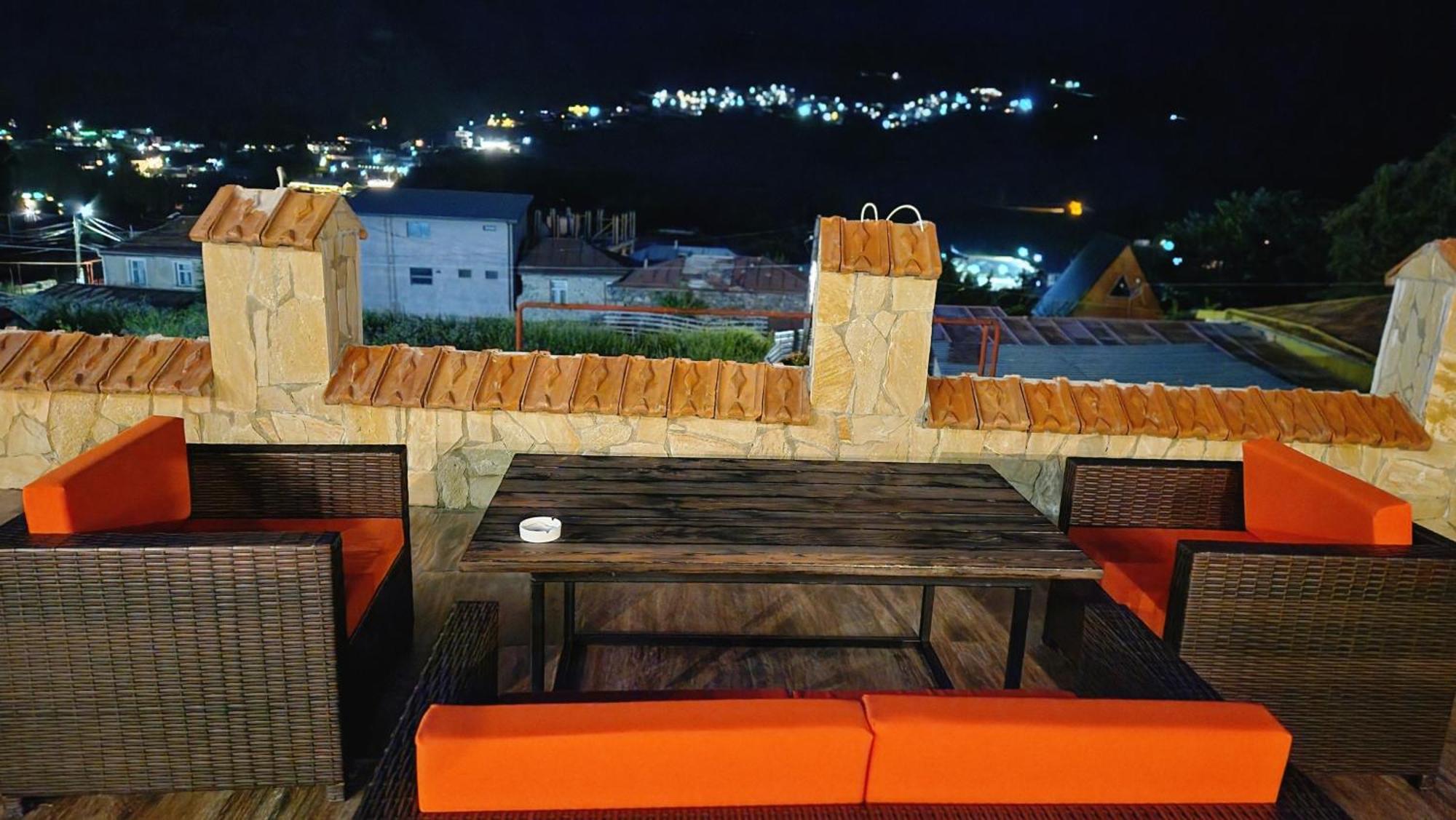 קזבגי Hotel Toliketi מראה חיצוני תמונה